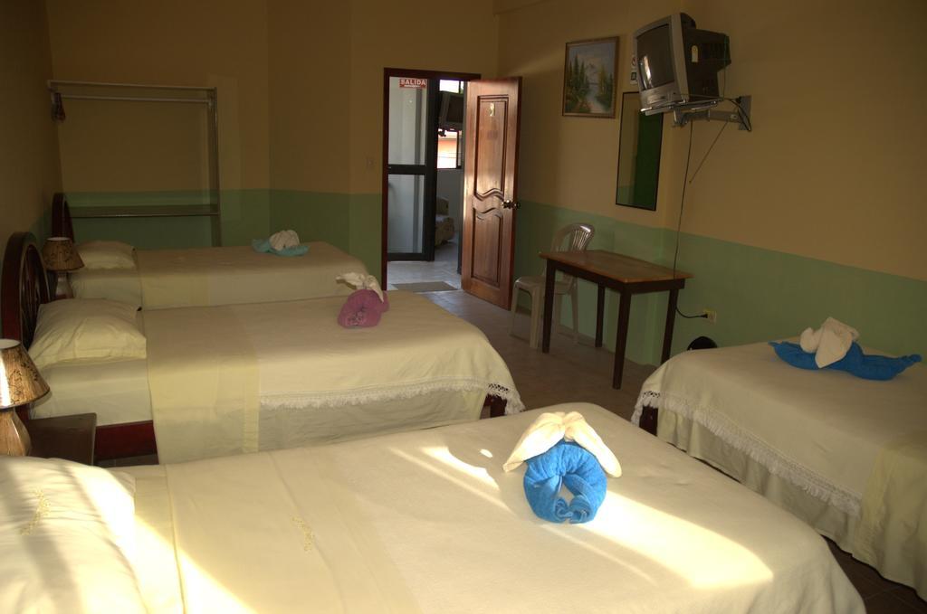 Hostal La Isla Del Descanso Пуерто-Вільяміль Екстер'єр фото