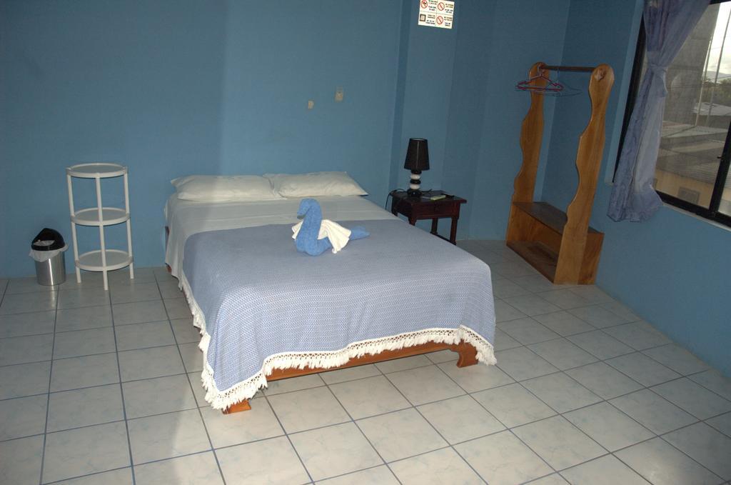 Hostal La Isla Del Descanso Пуерто-Вільяміль Екстер'єр фото