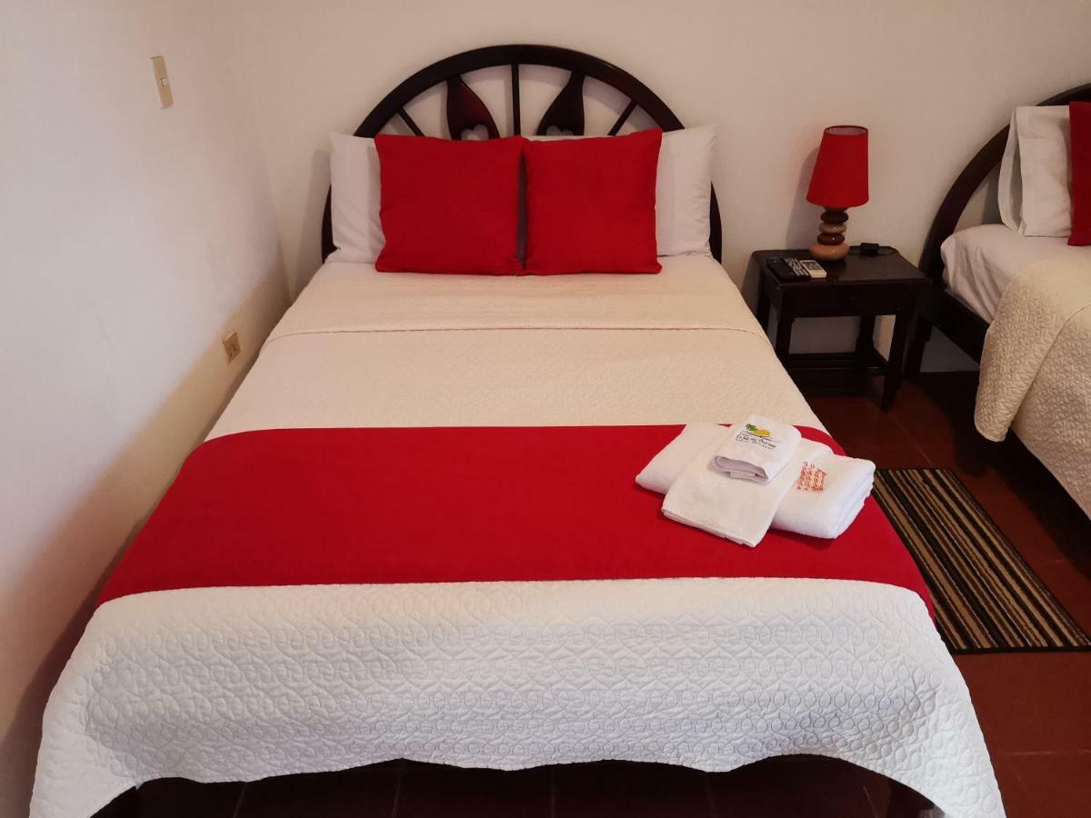 Hostal La Isla Del Descanso Пуерто-Вільяміль Екстер'єр фото