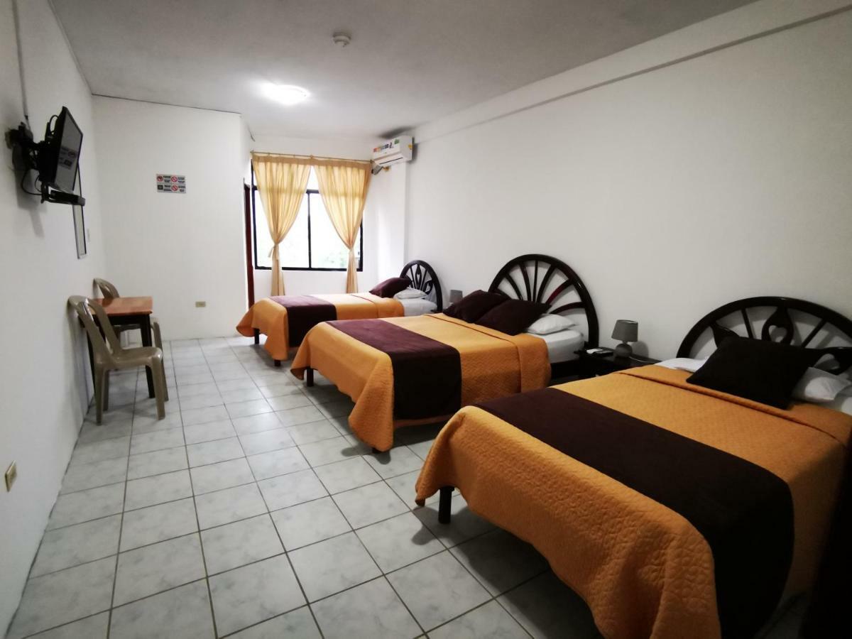 Hostal La Isla Del Descanso Пуерто-Вільяміль Екстер'єр фото