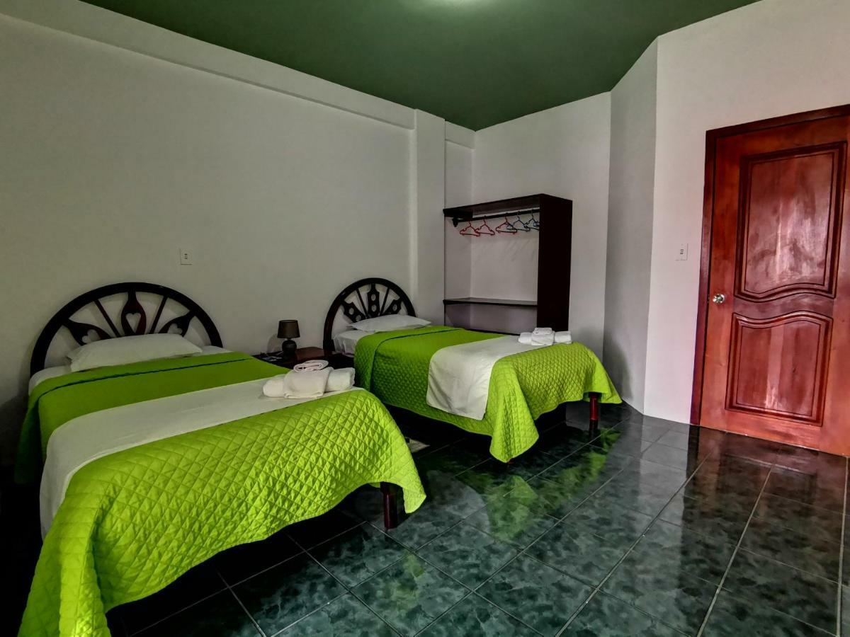 Hostal La Isla Del Descanso Пуерто-Вільяміль Екстер'єр фото