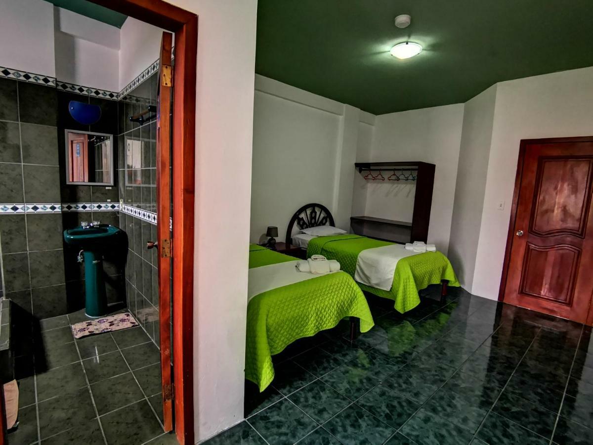 Hostal La Isla Del Descanso Пуерто-Вільяміль Екстер'єр фото