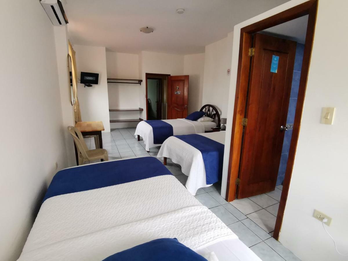 Hostal La Isla Del Descanso Пуерто-Вільяміль Екстер'єр фото