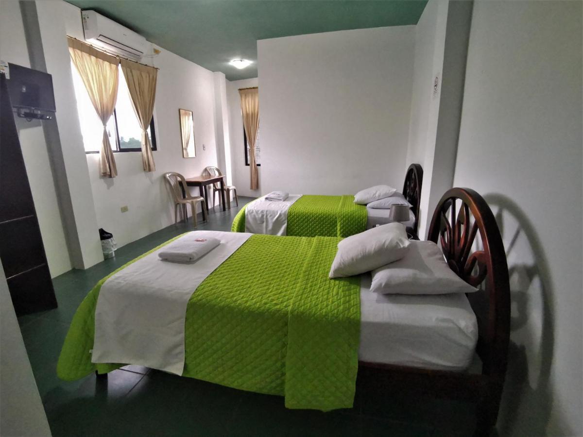 Hostal La Isla Del Descanso Пуерто-Вільяміль Екстер'єр фото
